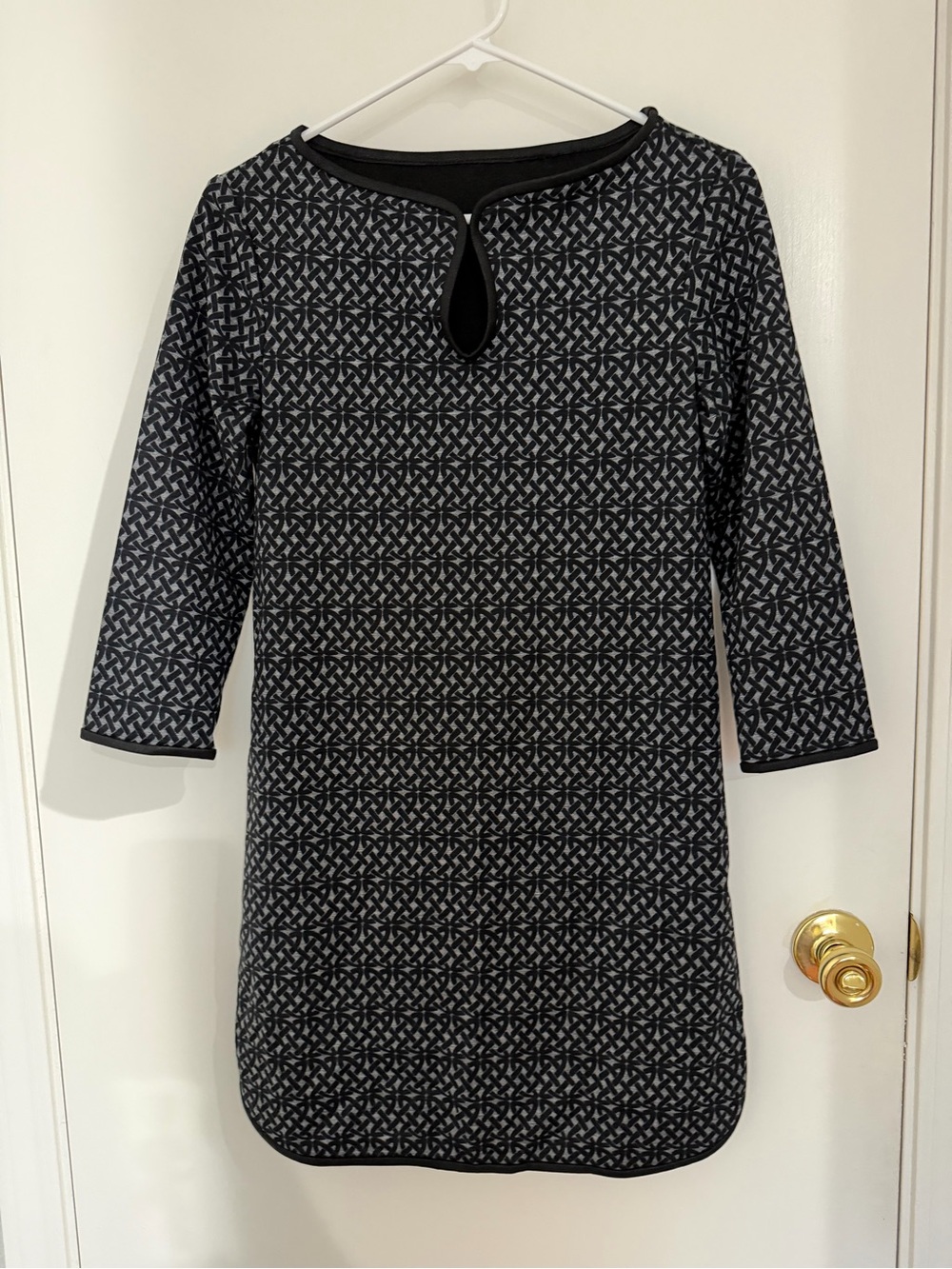 Black and Gray Patterned Midi Shift Dress with Keyhole Neckline